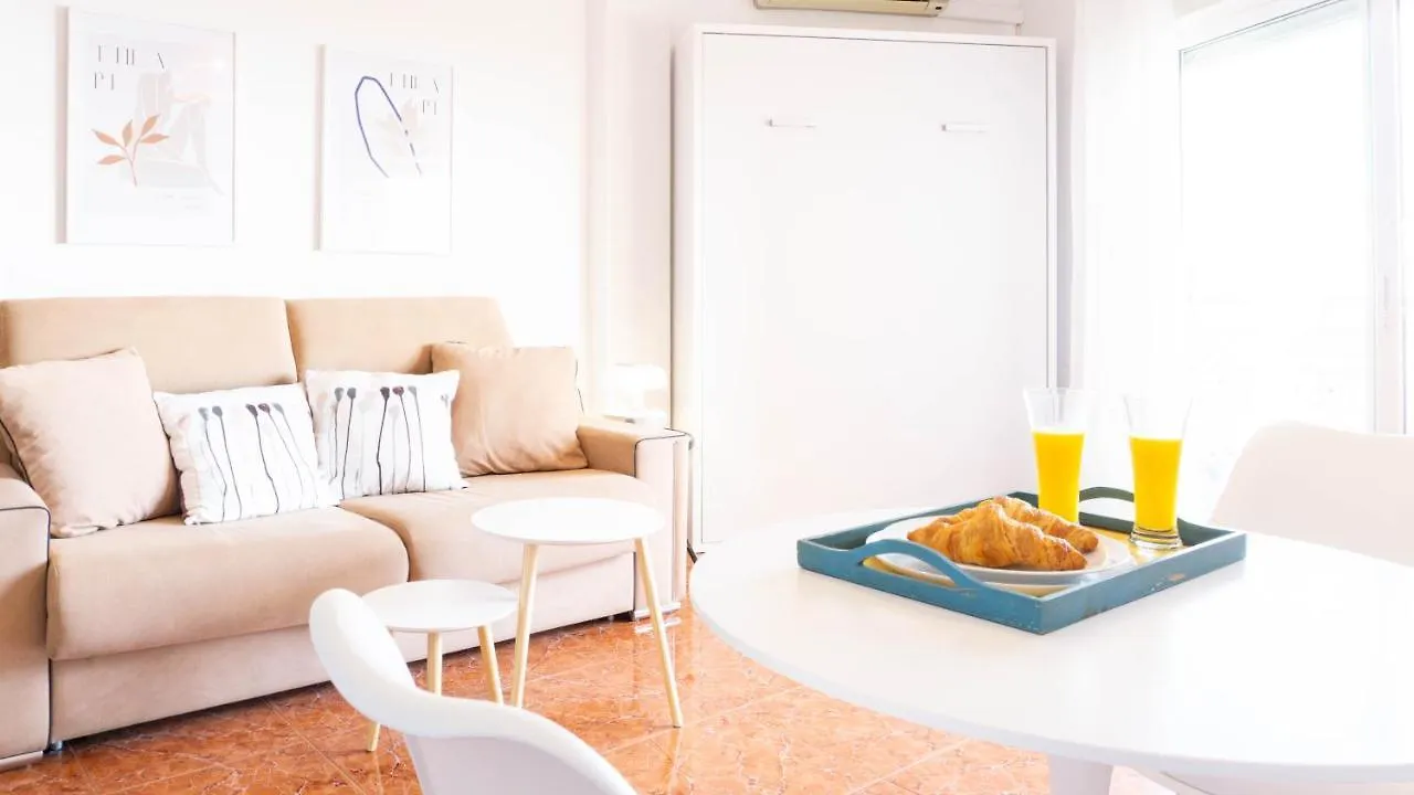 Estudio Torremolinos Playa Con Parking Malaga Appartamento